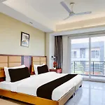 Hotel Aerotech Plaza