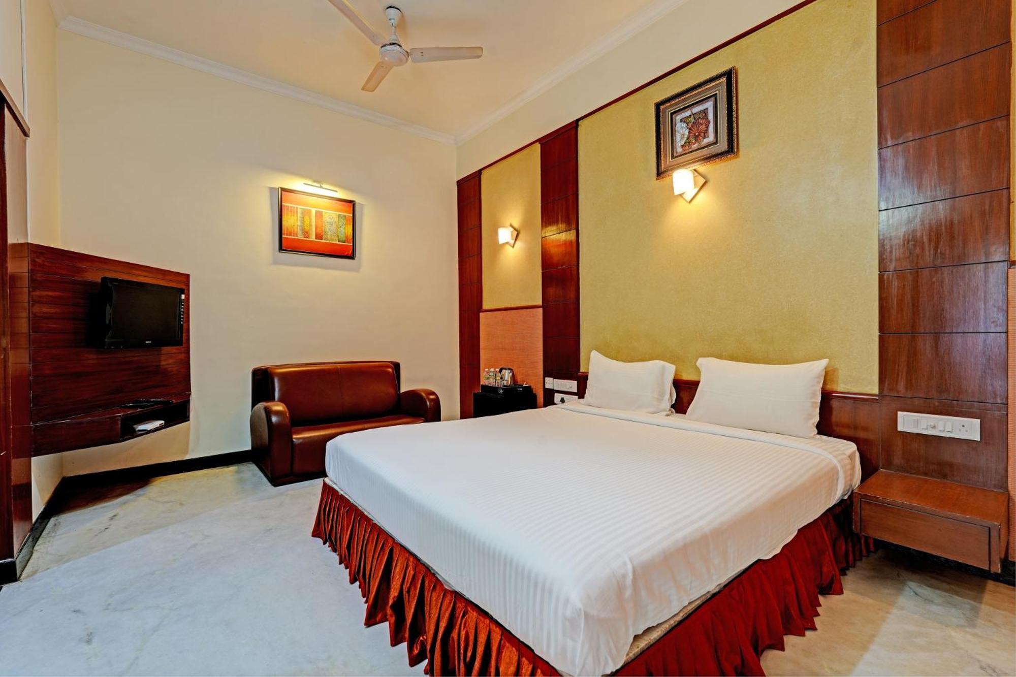Aerotech Plaza Hotel New Delhi
