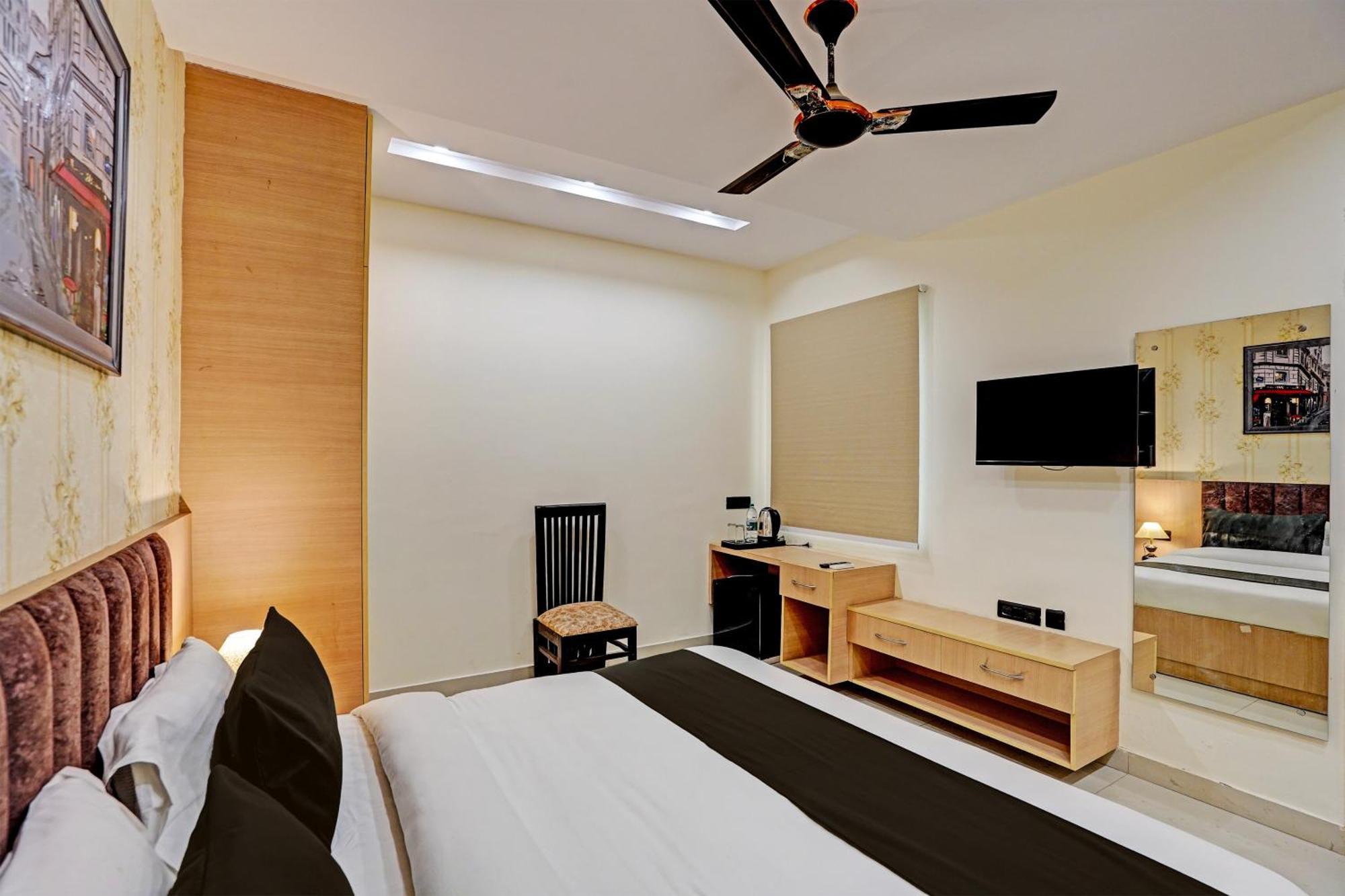 Hotel Aerotech Plaza 4*