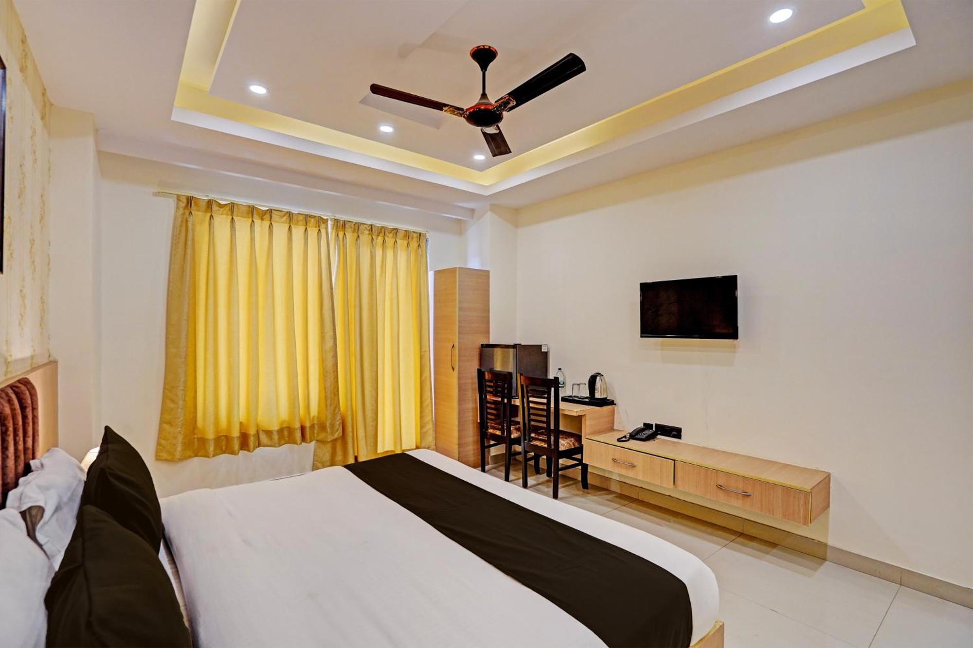 Hotel Aerotech Plaza New Delhi