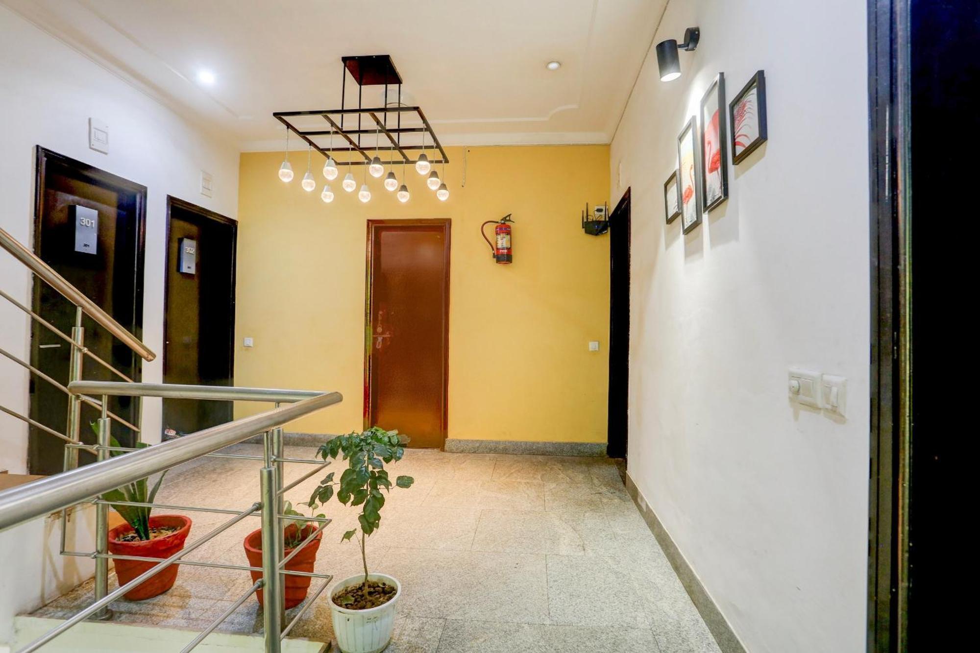 Hotel Aerotech Plaza New Delhi